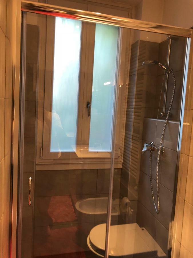 Ferienwohnung Senza Pensieri Piazza Marconi Crema Exterior foto